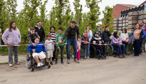 34 wenskinderen van Make-A-Wish openen hun wensbos bij Fruitsnacks